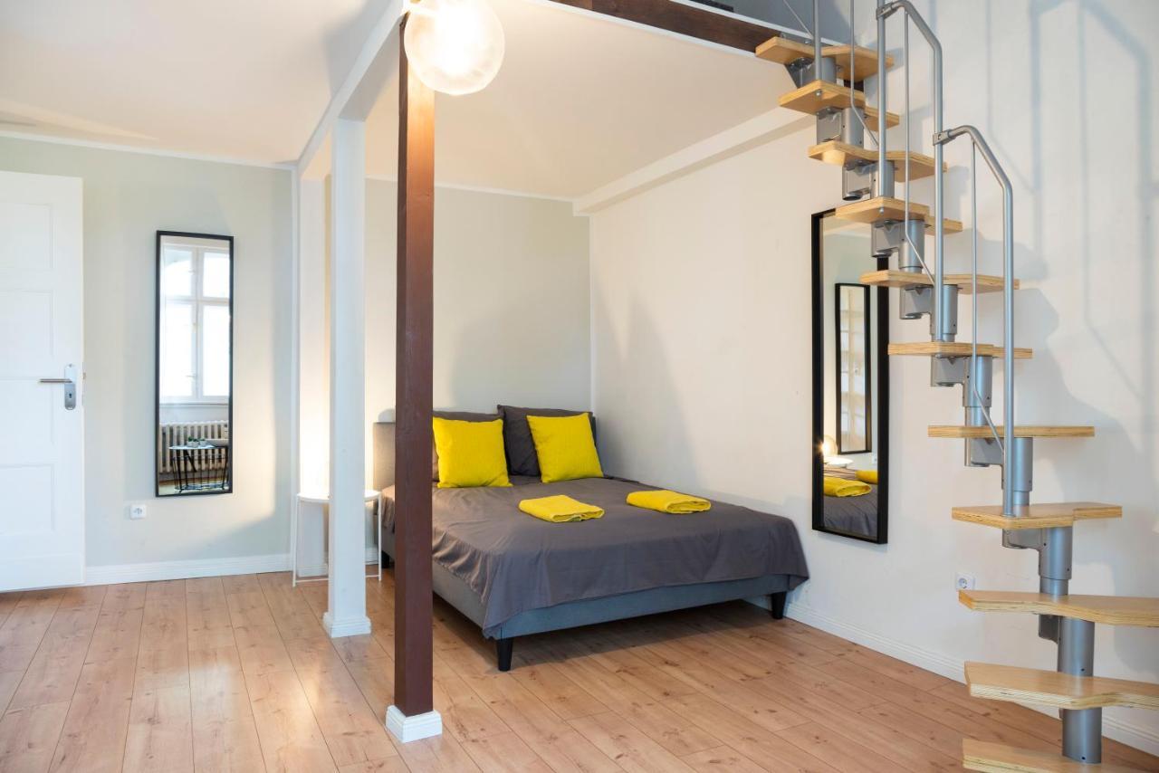 Spacious&stylish Loft Bed +s-bahn Access * Berlijn