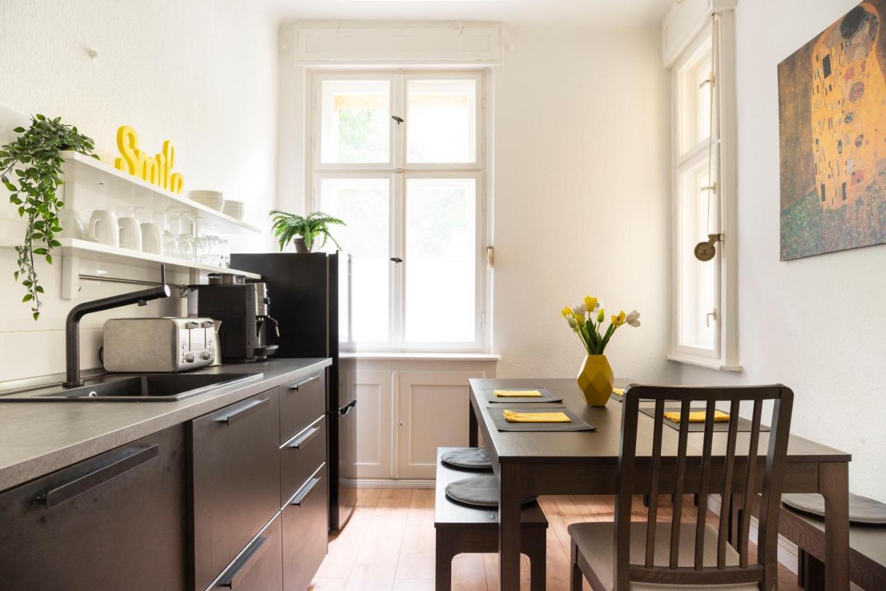 Spacious&stylish Loft Bed +s-bahn Access Appartement